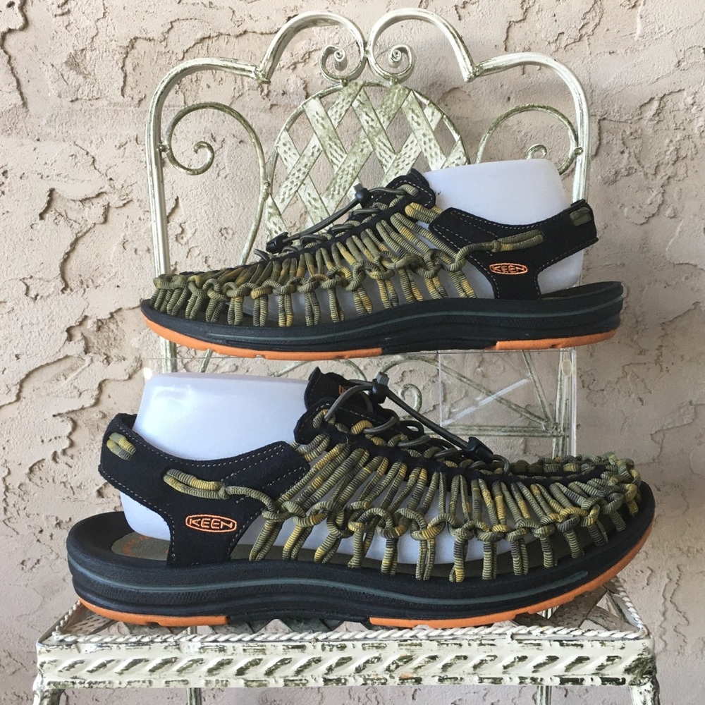 KEEN UNEEK SANDAL Men’s 9.5